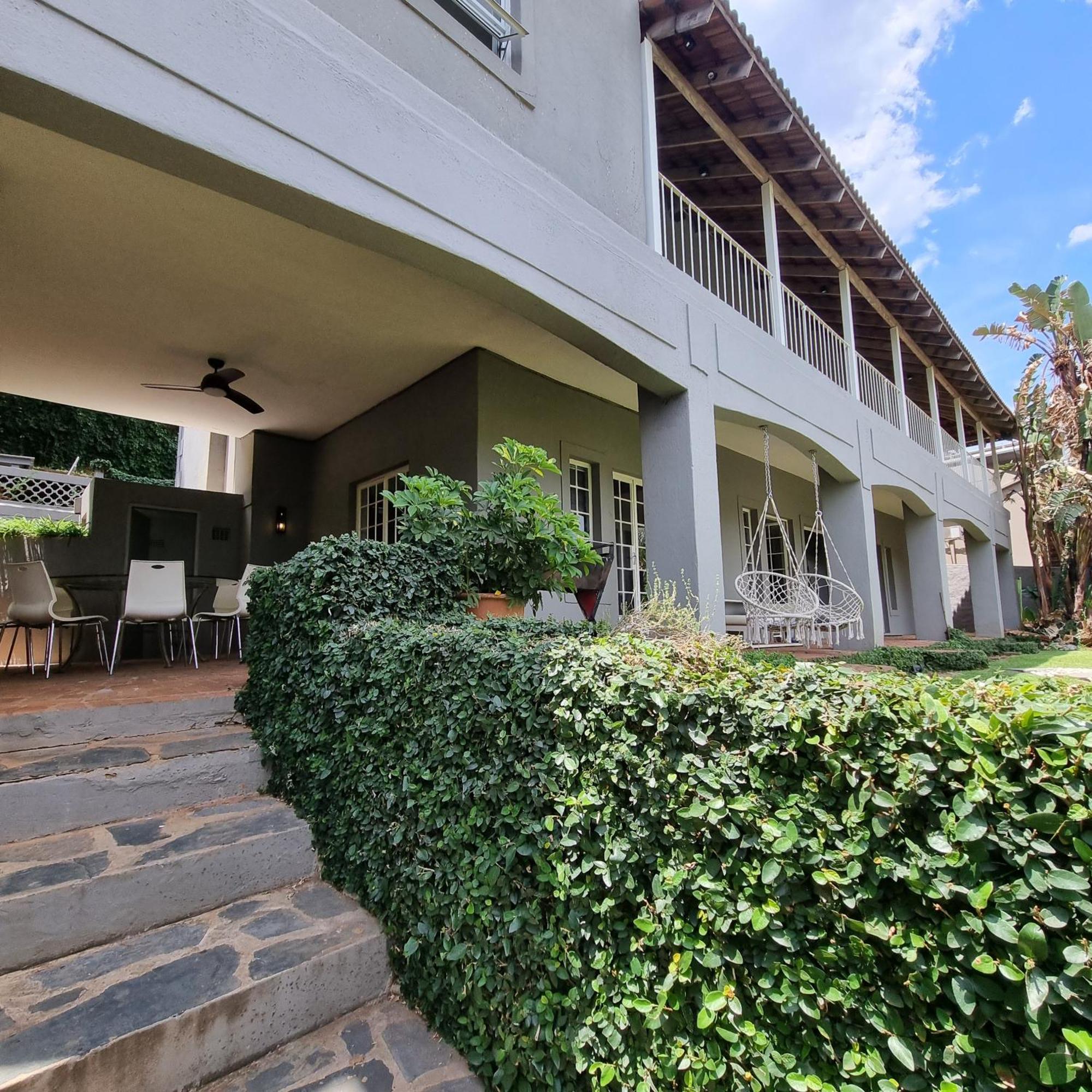 Villa Ekhaya Hartbeespoort Exterior foto